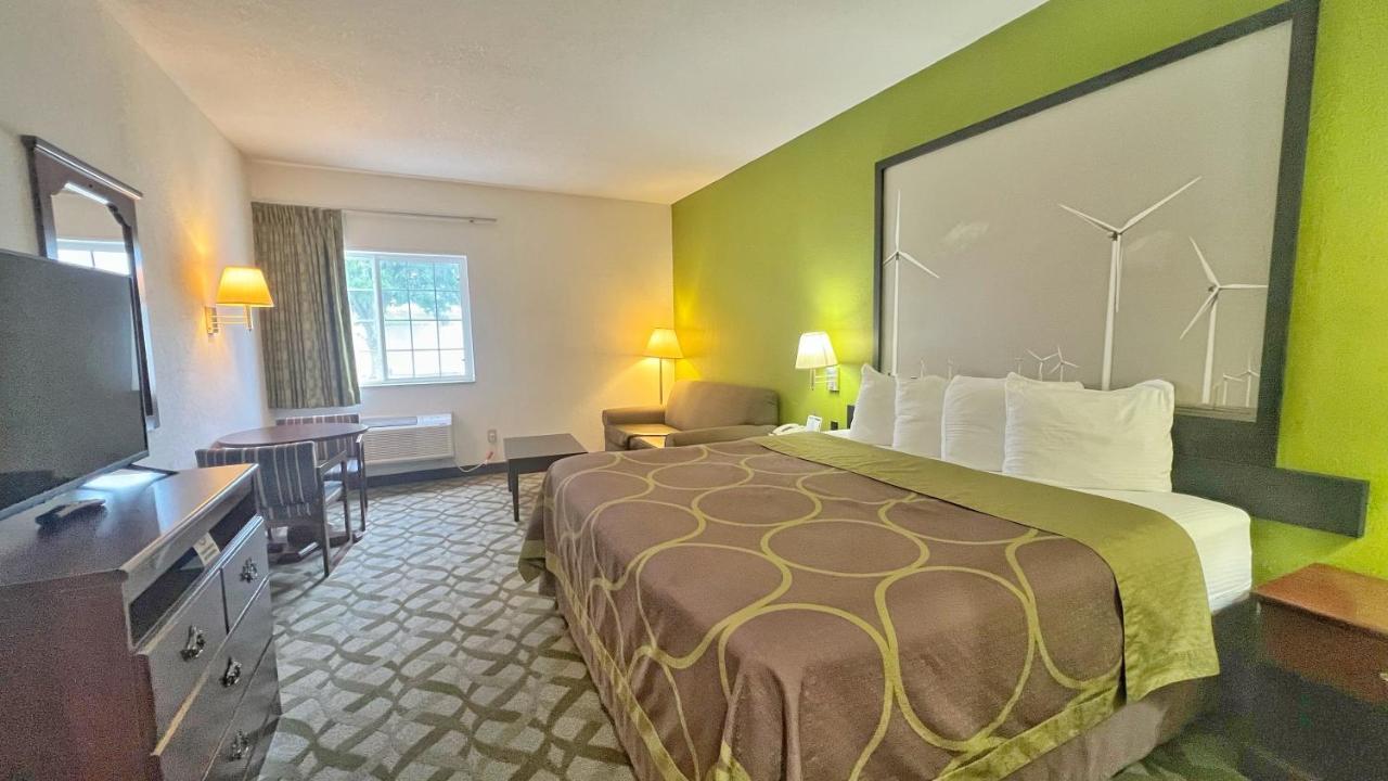 Super 8 By Wyndham De Soto Hotel Luaran gambar