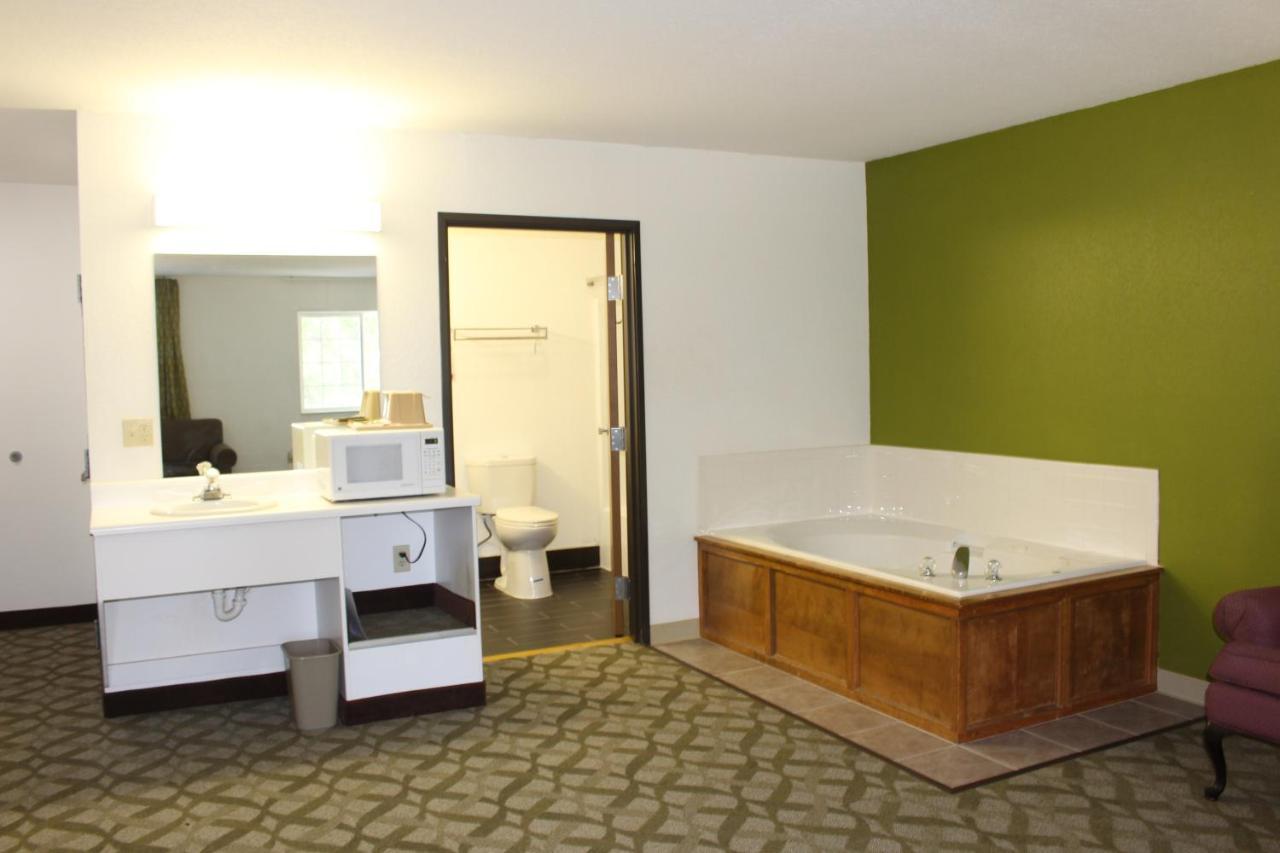 Super 8 By Wyndham De Soto Hotel Luaran gambar
