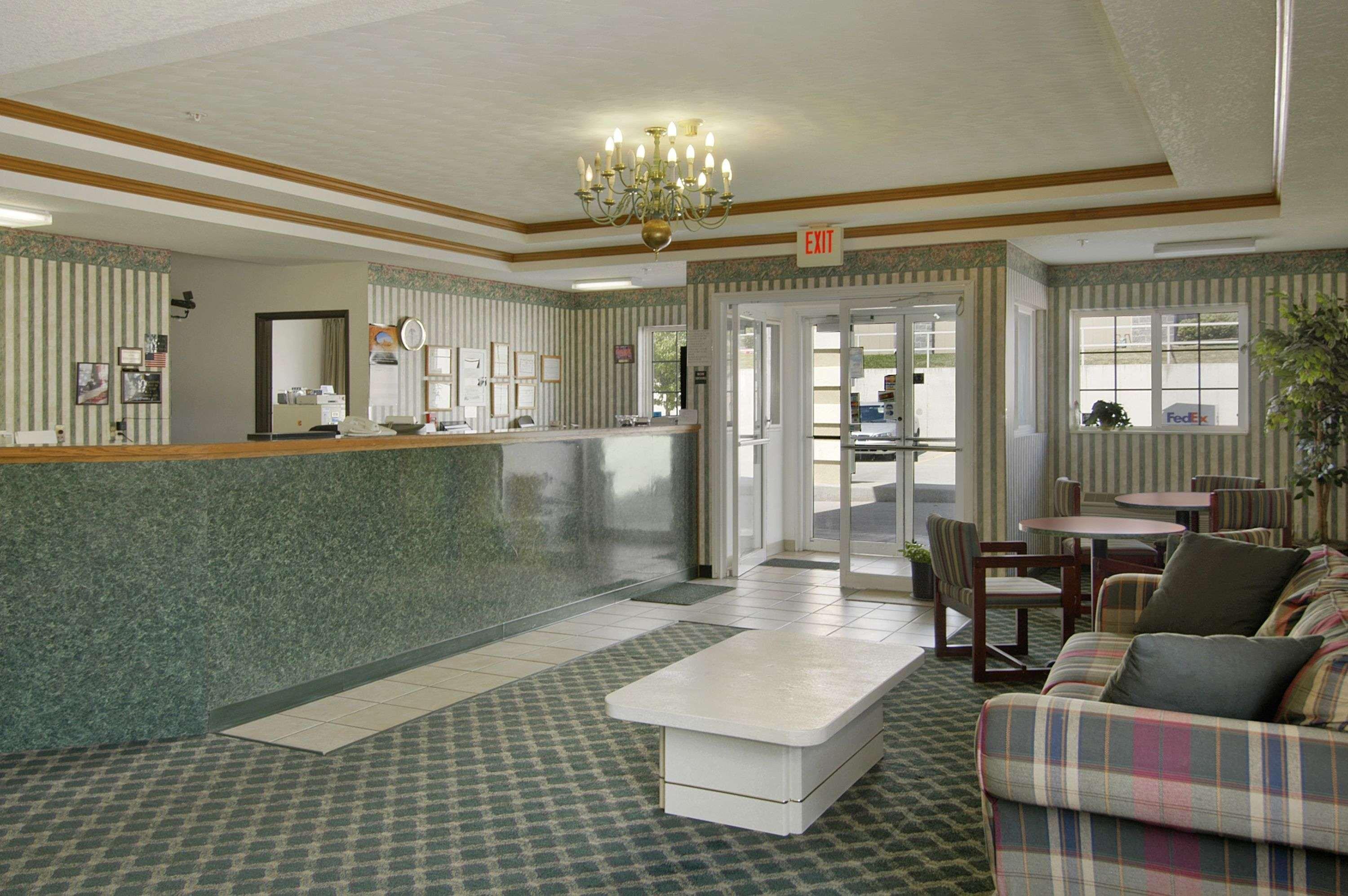 Super 8 By Wyndham De Soto Hotel Luaran gambar