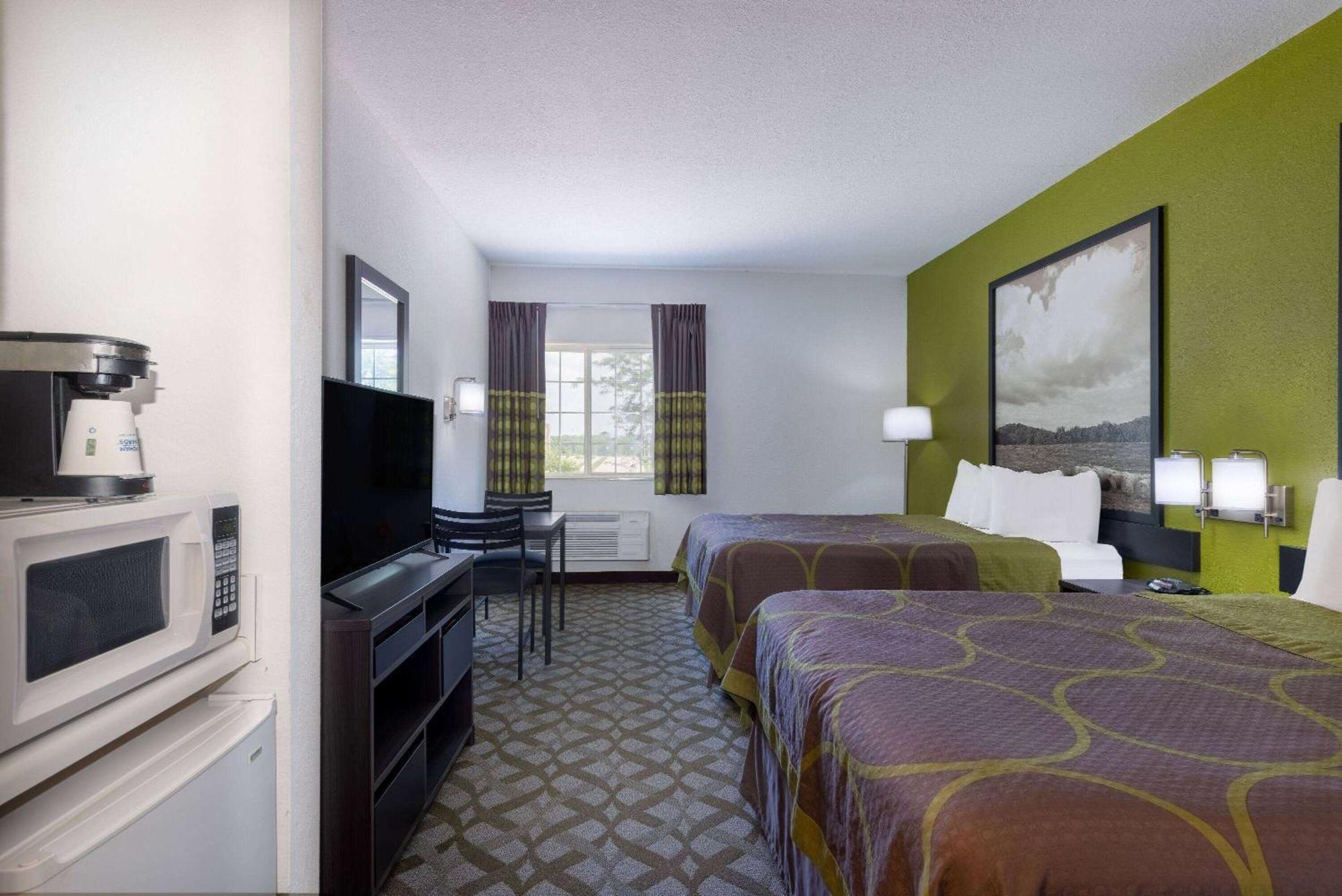 Super 8 By Wyndham De Soto Hotel Luaran gambar