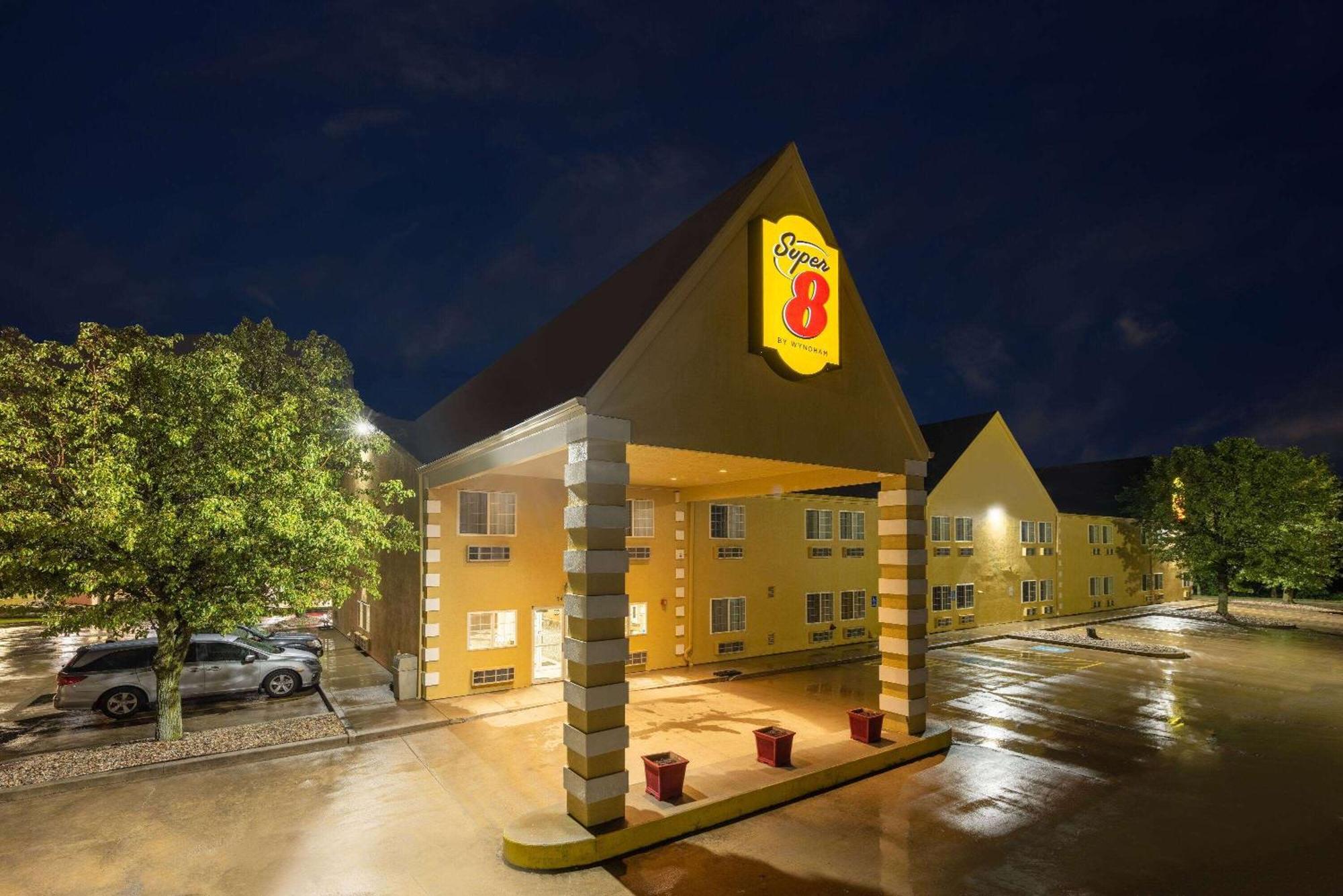 Super 8 By Wyndham De Soto Hotel Luaran gambar