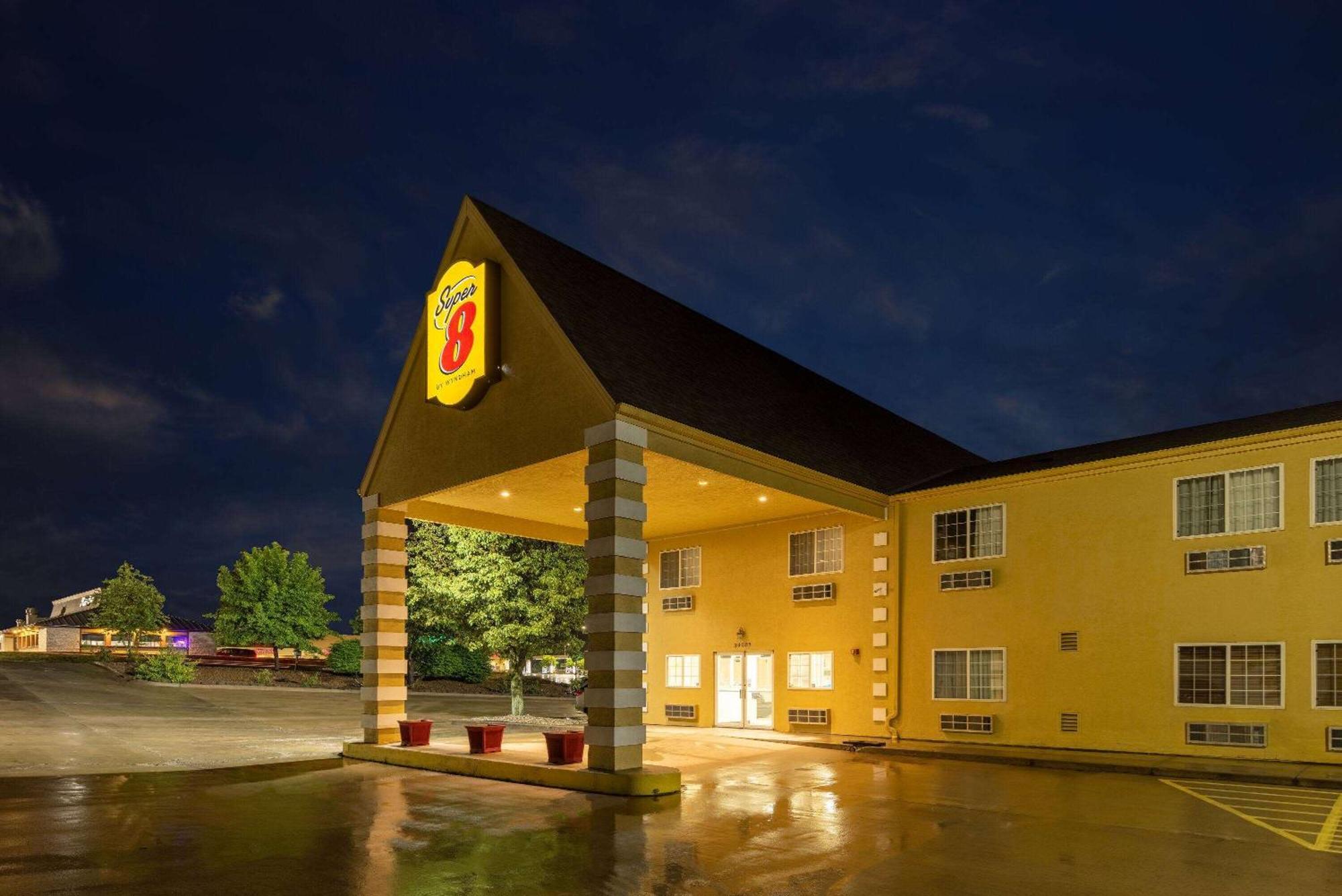 Super 8 By Wyndham De Soto Hotel Luaran gambar