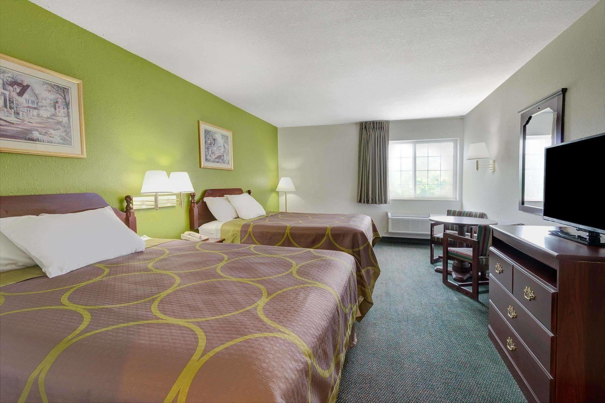 Super 8 By Wyndham De Soto Hotel Luaran gambar